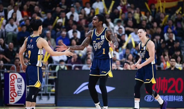 广东宏远好消息！麦考尔即将复出，已开始对抗训练