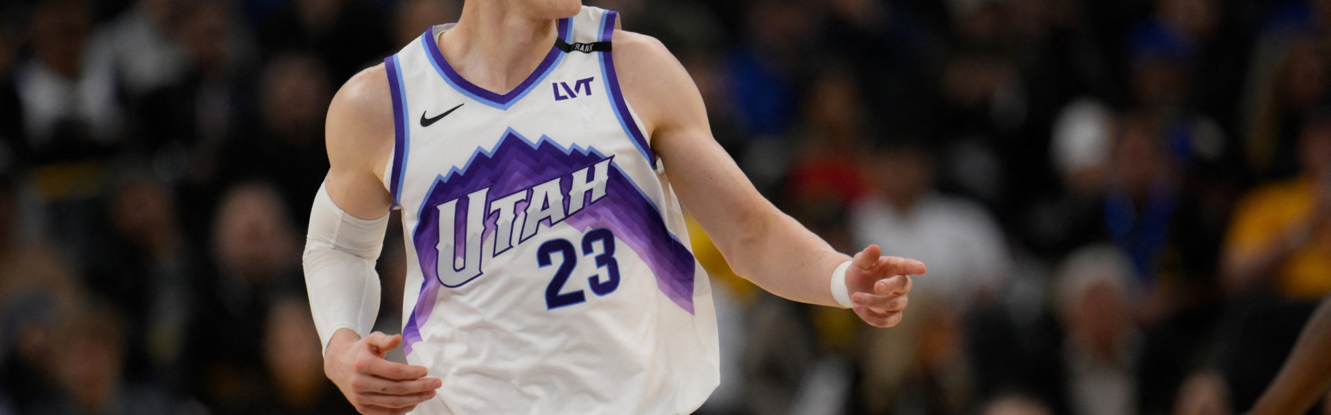 这么积极的嘛！马尔卡宁各种补防 连续摁帽+钉板大帽浓眉！