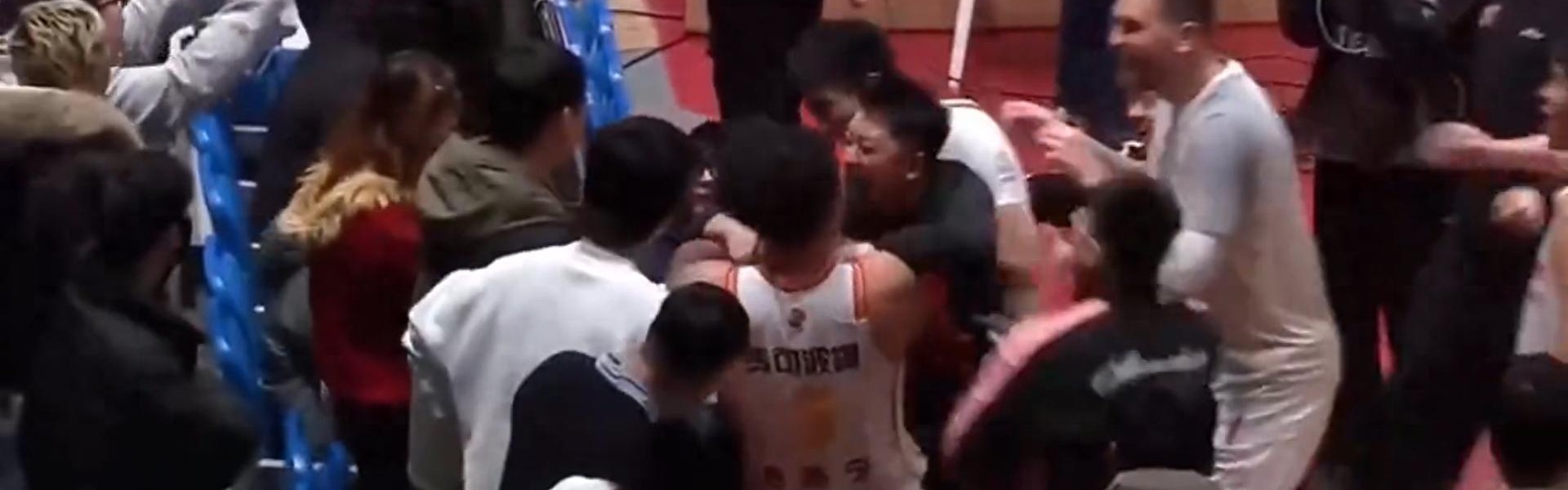 比分直播-狂奔的黑马！双杀辽篮浙江，连克京沪两强，上季13名如今杀进前6